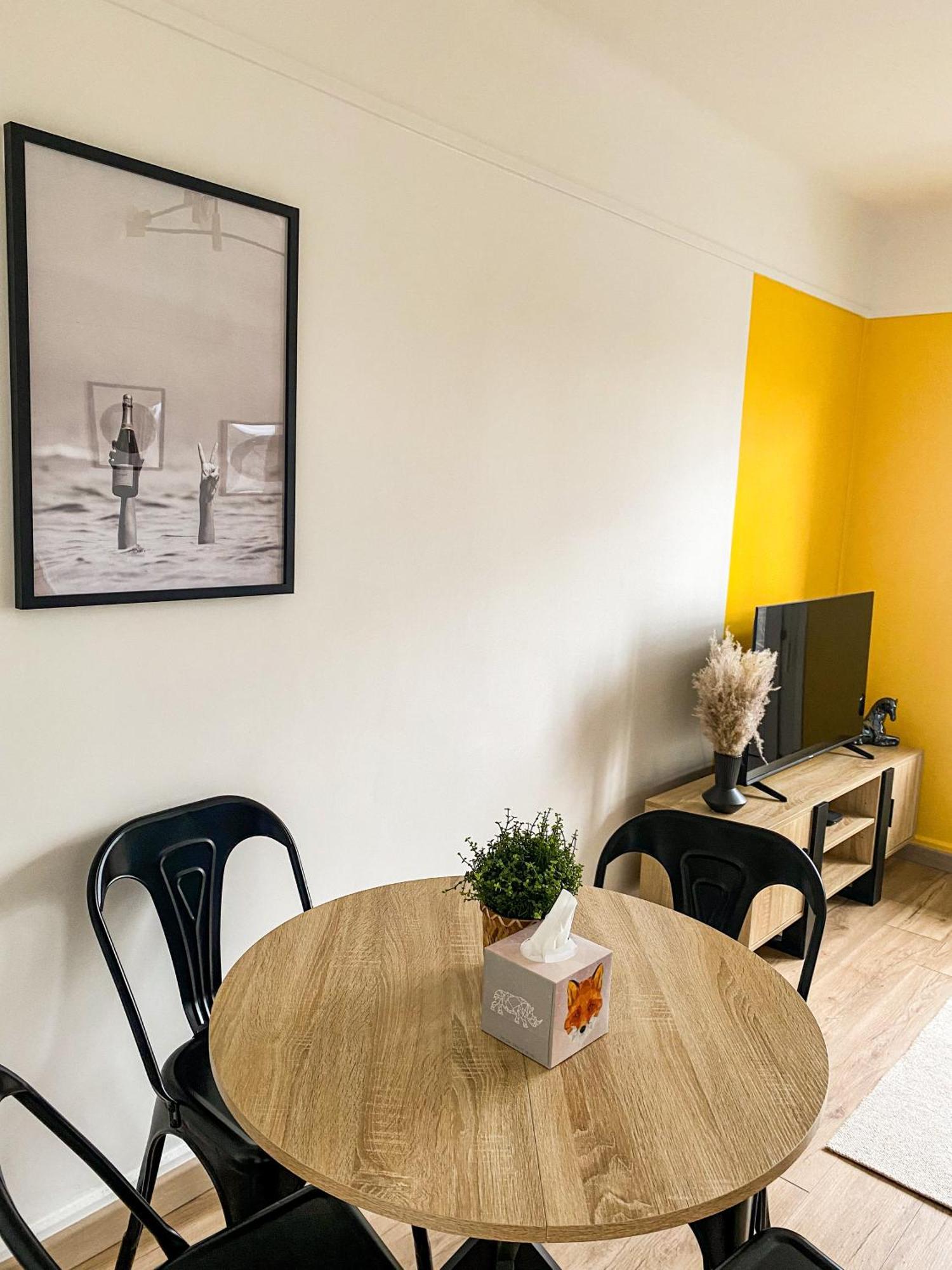 Appartement Cosy Au Coeur De رانس المظهر الخارجي الصورة