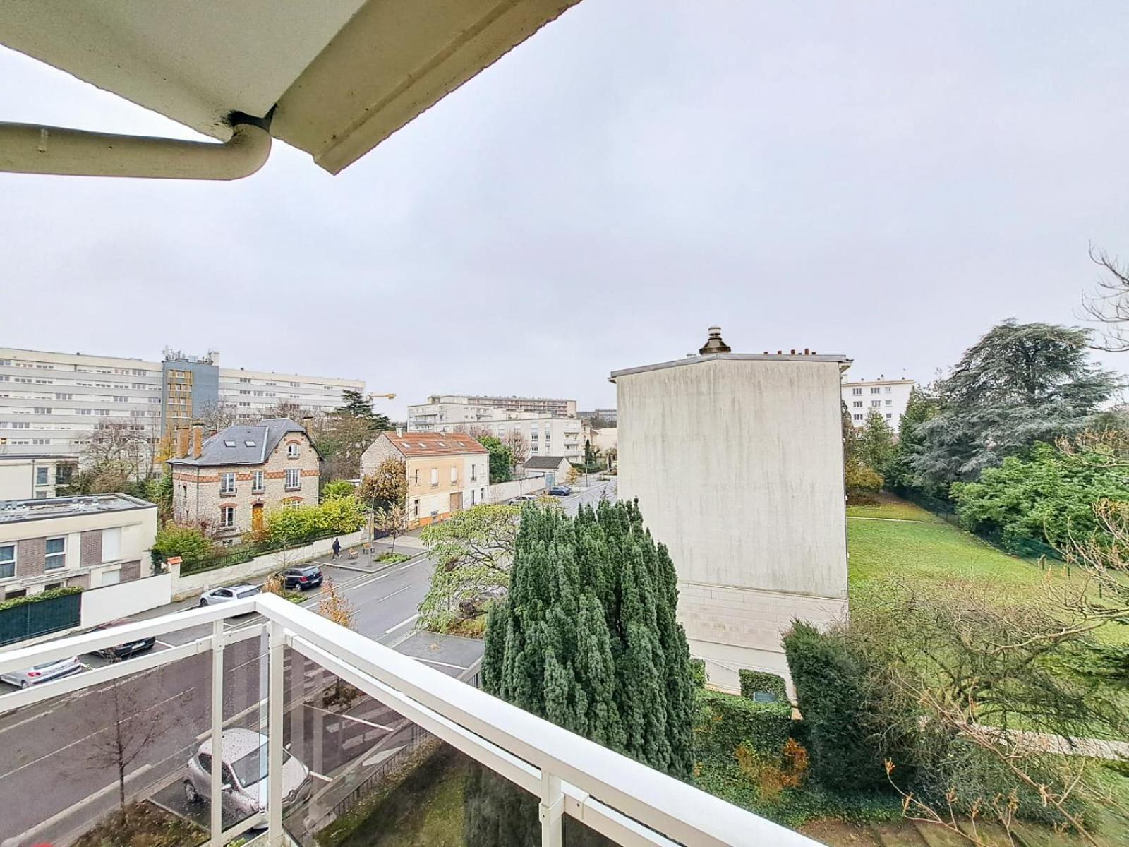 Appartement Cosy Au Coeur De رانس المظهر الخارجي الصورة