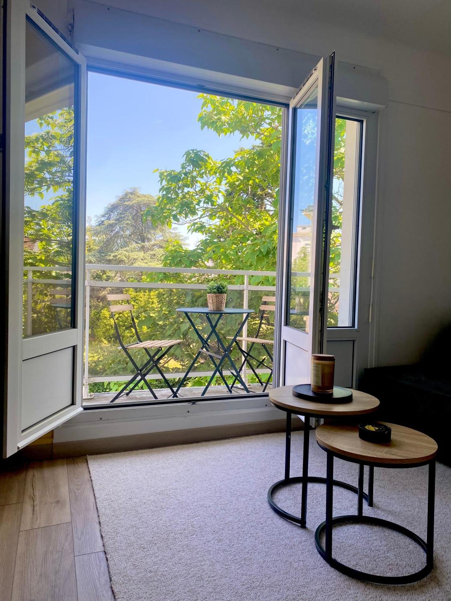 Appartement Cosy Au Coeur De رانس المظهر الخارجي الصورة